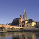 Regensburg: Stone Bridge and cathedral	P.Ferstl/Regensburg Tourismus GmbH